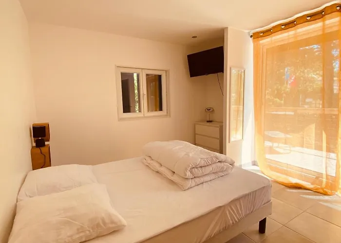 Maison Sur Terrain Spacieux 6 Personnes Proche Des Plages - Rare - V0826 Villa Vias